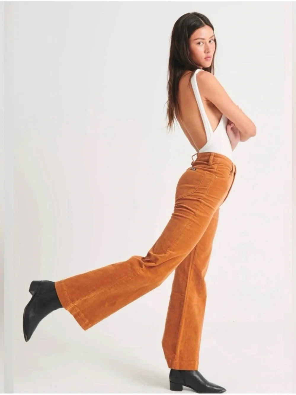 NWT Rolla’s Eastcoast Flare Corduroy Pants 28 High Rise Caramel